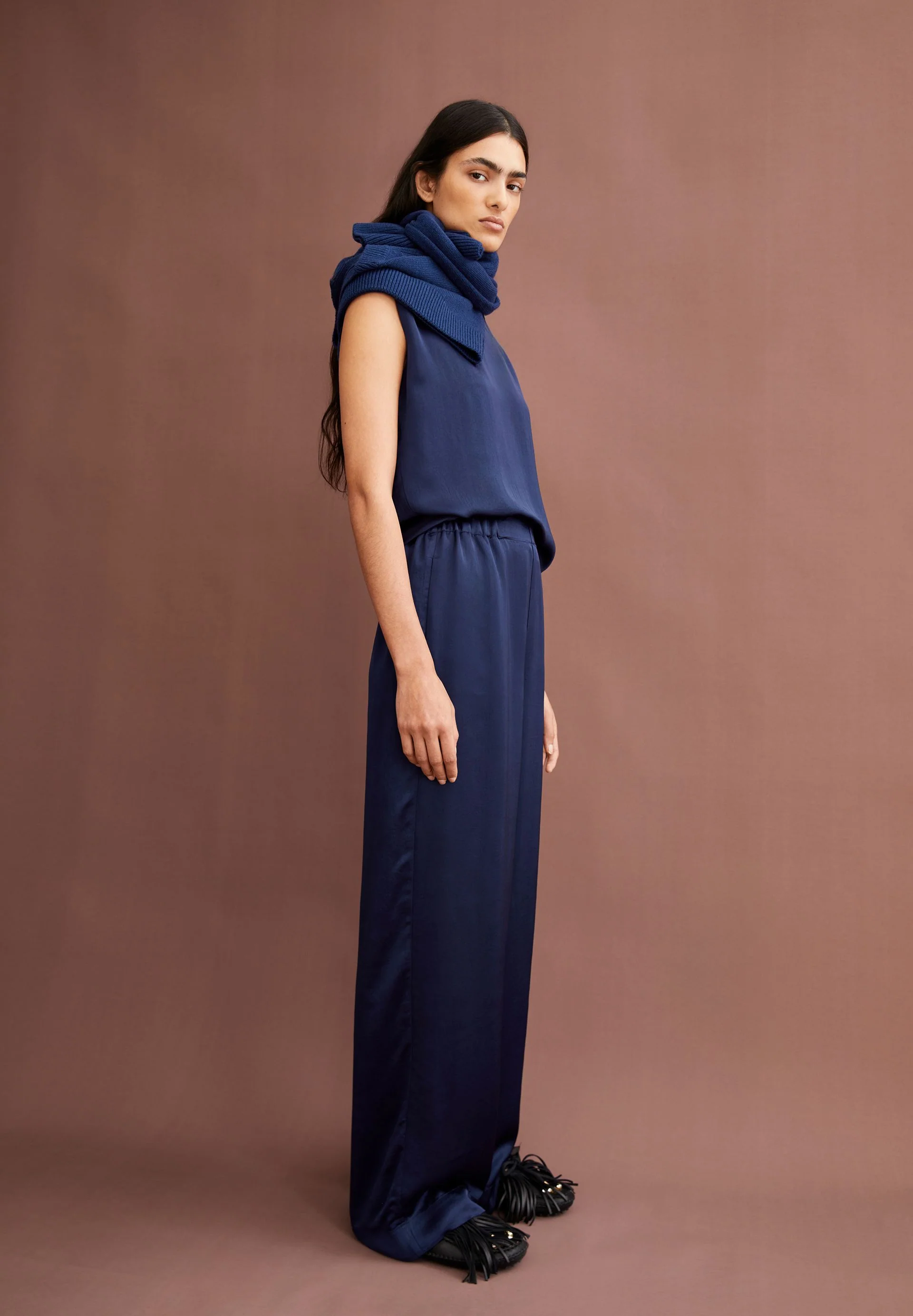 JONVAALIE NIALAA HOSE | tinted navy - Image 4
