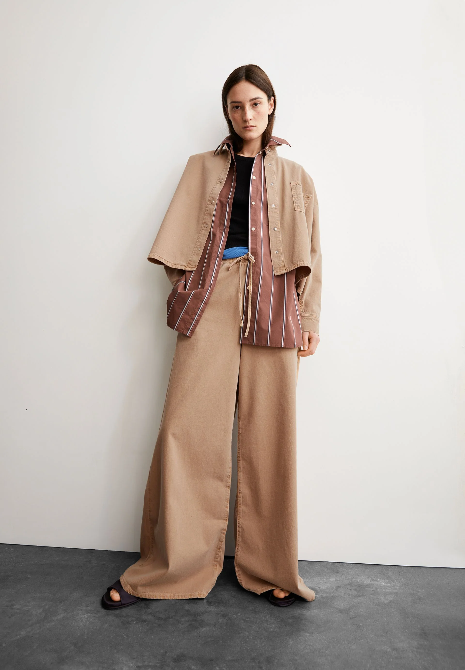 KELAANI JEANSHOSE | true camel - Image 4